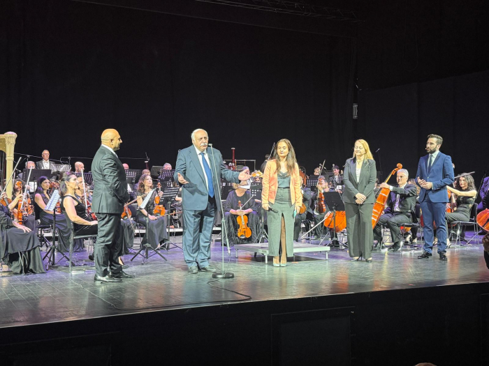 Romada Eldar Mansurovun simfonik musiqisinə həsr olunmuş konsert keçirilib
Romada Eldar Mansurovun simfonik musiqisinə həsr olunmuş konsert keçirilib