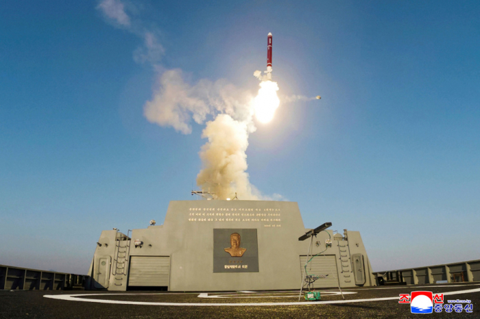 La Corée du Nord tire une salve de missiles balistiques