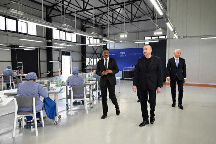   Presidente Ilham Aliyev asiste a la inauguración de la fábrica textil "LATIFA" en Lachin  