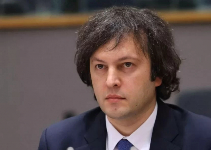Kobaxidze Makronu ittiham edib  

