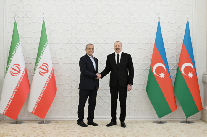 Pezeşkian İlham Əliyevə təbrik məktubu ünvanlayıb
Pezeşkian İlham Əliyevə təbrik məktubu ünvanlayıb