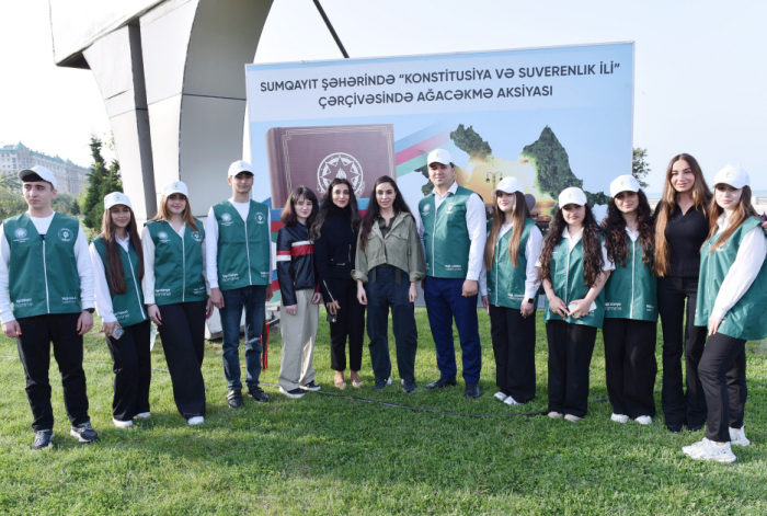   Leyla və Arzu Əliyevalar Sumqayıtda ağacəkmə aksiyasında I  FOTO  