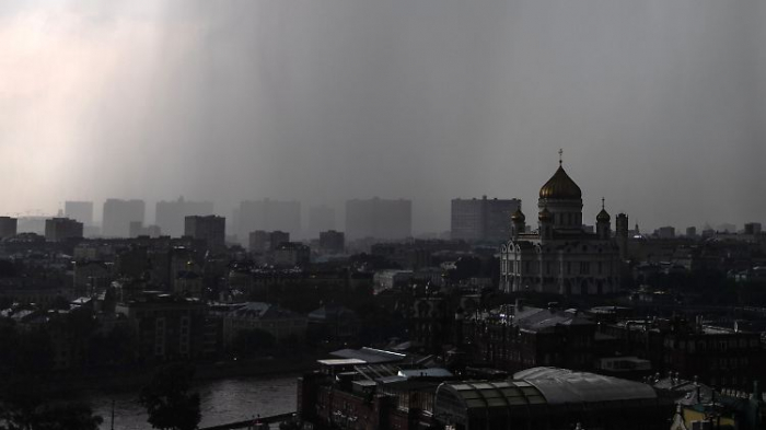   Ukraine greift Moskau mit Drohnen an - Flugverkehr beeinträchtigt  