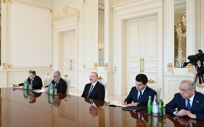   Ilham Aliyev lud Belarus zur Teilnahme am Weltforum für Stadtplanung in Aserbaidschan ein  