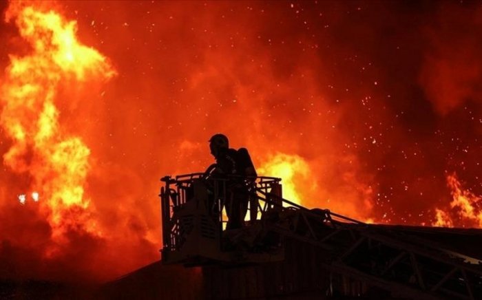   Nach Drohnenangriff bricht im Sudan Feuer aus  
