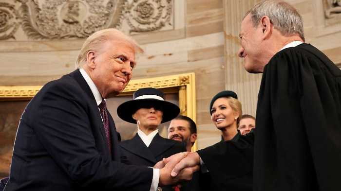   500.000 Migranten mit Aufenthaltsrecht - Trump zieht vor Supreme Court  