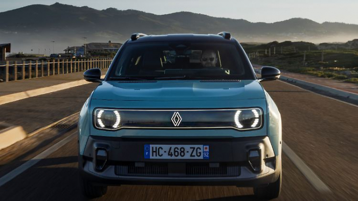   Erste Fahrt mit dem neuen Retro-Kleinwagen Renault 4  