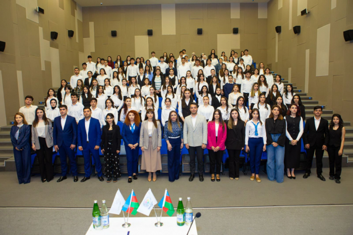 “ASAN Könüllülərinin Diskussiya Platforması” çərçivəsində növbəti görüş olub “ASAN Könüllülərinin Diskussiya Platforması” çərçivəsində növbəti görüş olub