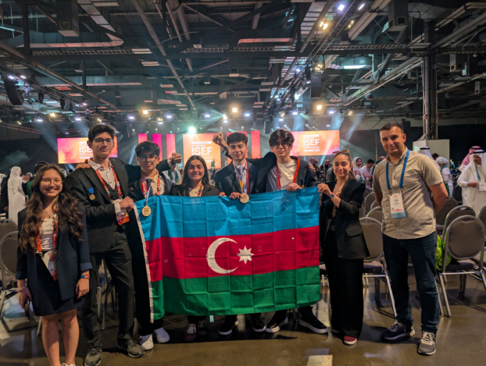Azərbaycan məktəbliləri ABŞ-da keçirilən müsabiqədə bürünc medal qazanıb Azərbaycan məktəbliləri ABŞ-da keçirilən müsabiqədə bürünc medal qazanıb