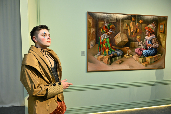   La inauguración de la exposición del artista brasileño Luiz de Souza tuvo lugar en el Centro Heydar Aliyev  