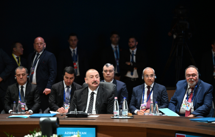 İlham Əliyev: "Türk dövlətləri ilə nəqliyyat sahəsində əməkdaşlığımız güclənir" İlham Əliyev: "Türk dövlətləri ilə nəqliyyat sahəsində əməkdaşlığımız güclənir"