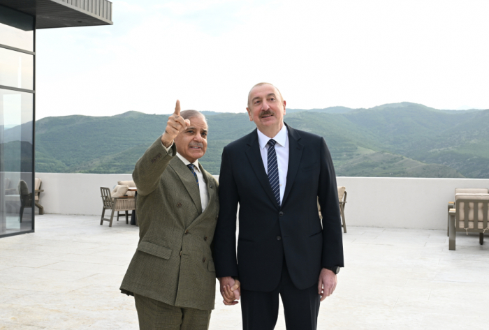President of Azerbaijan Ilham Aliyev held expanded meeting over luncheon with Prime Minister of Pakistan in Lachin