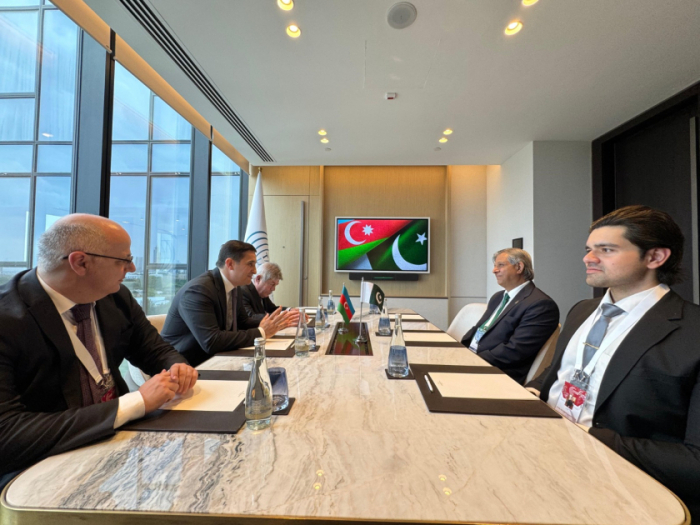 Azerbaijan’s Justice Minister holds discussions with his Pakistani counterpart