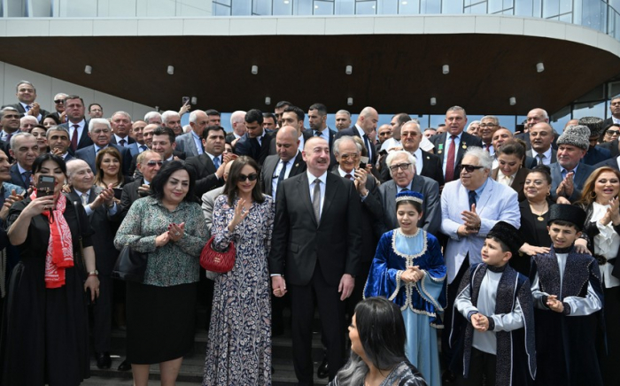 İlham Əliyevin sosial şəbəkə hesablarında Ağdam Muğam Mərkəzinin açılışından görüntülər paylaşılıb İlham Əliyevin sosial şəbəkə hesablarında Ağdam Muğam Mərkəzinin açılışından görüntülər paylaşılıb