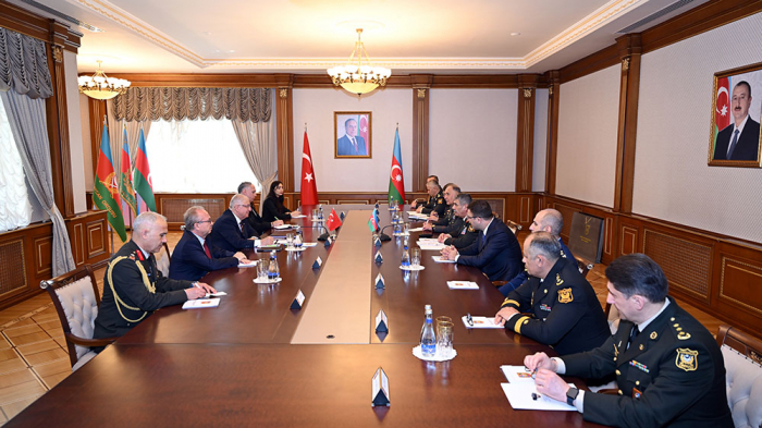  Azerbaijani, Turkish defense ministers meet in Baku 