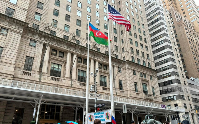 Azerbaijani flag raised in New York to mark Independence Day