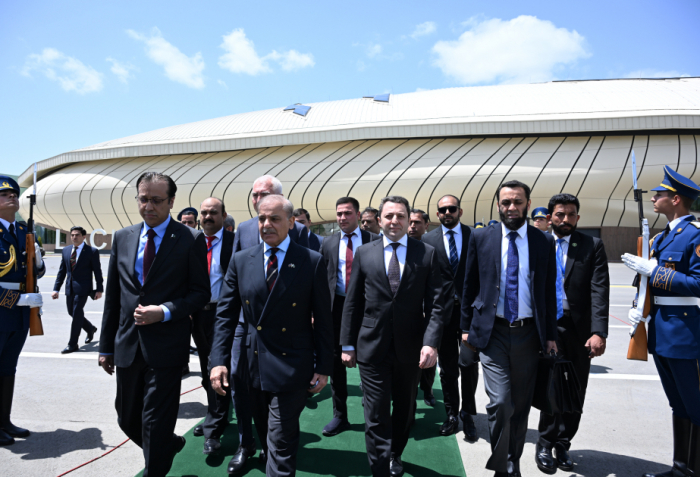   Pakistani PM concludes visit to Azerbaijan  