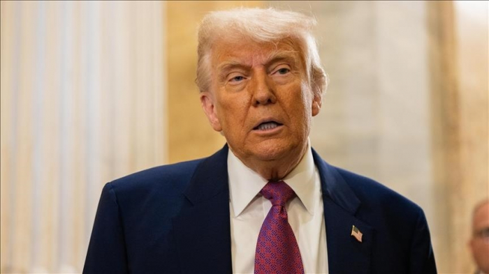 Top Democrat demands Trump reveal crypto dinner guest list