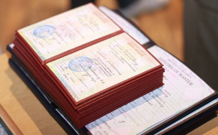 Xaricdə oxuyan daha 82 nəfərin diplomu tanınmadı Xaricdə oxuyan daha 82 nəfərin diplomu tanınmadı