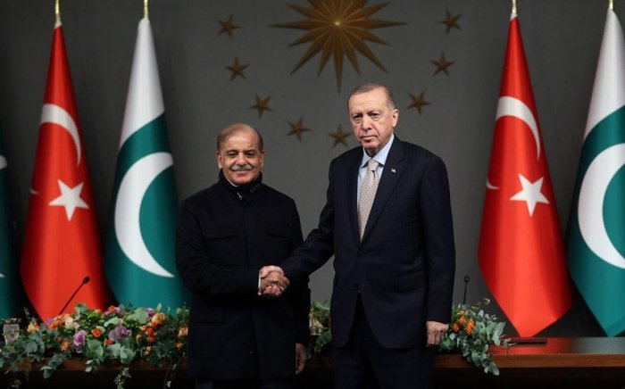   Erdogan trifft sich mit dem pakistanischen Premierminister  