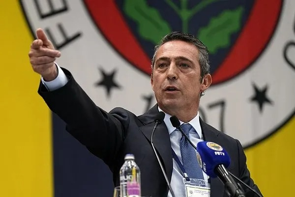 “Fənərbaxça”da fövqəladə qurultay təyin olunub
“Fənərbaxça”da fövqəladə qurultay təyin olunub