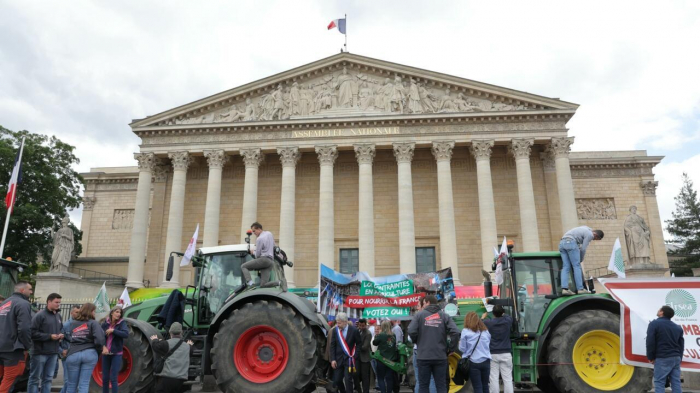 France/«Les tracteurs rentrent à la ferme» : les agriculteurs suspendent leur mobilisation, annonce la FNSEA