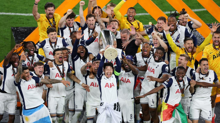  Ligue Europa :  Tottenham remporte son premier titre depuis 2008 et enfonce encore Manchester United
