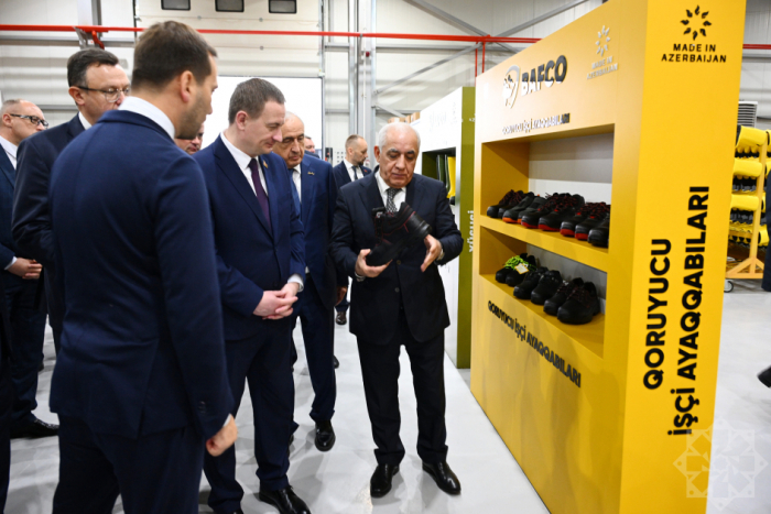   El Primer Ministro de Belarús visita el Parque Industrial de Aghdam y la aldea de Sarijali  
