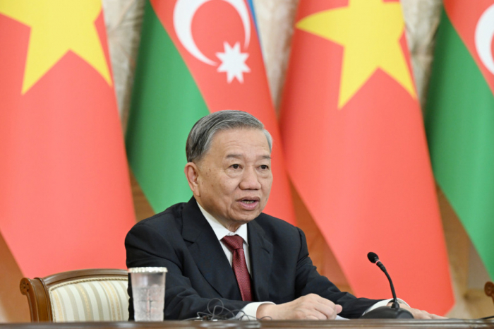 To Lam: "Birgə Bəyanat Vyetnam-Azərbaycan münasibətlərinin tarixində yeni səhifə açır" To Lam: "Birgə Bəyanat Vyetnam-Azərbaycan münasibətlərinin tarixində yeni səhifə açır"