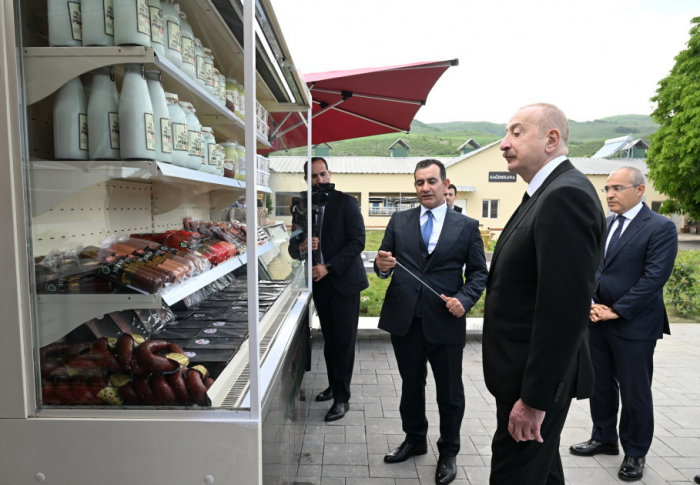 İlham Əliyev Xocalıda heyvandarlıq kompleksinin açılışını edib - YENİLƏNİB İlham Əliyev Xocalıda heyvandarlıq kompleksinin açılışını edib - YENİLƏNİB