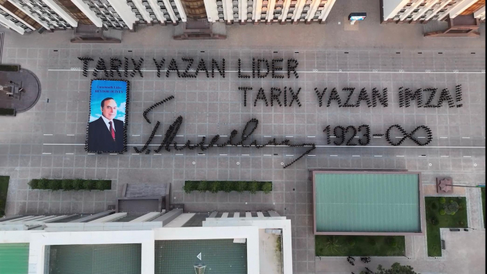    Ümummilli Liderin doğum gününə həsr olunan fləşmob baş tutub -    FOTO/VİDEO      