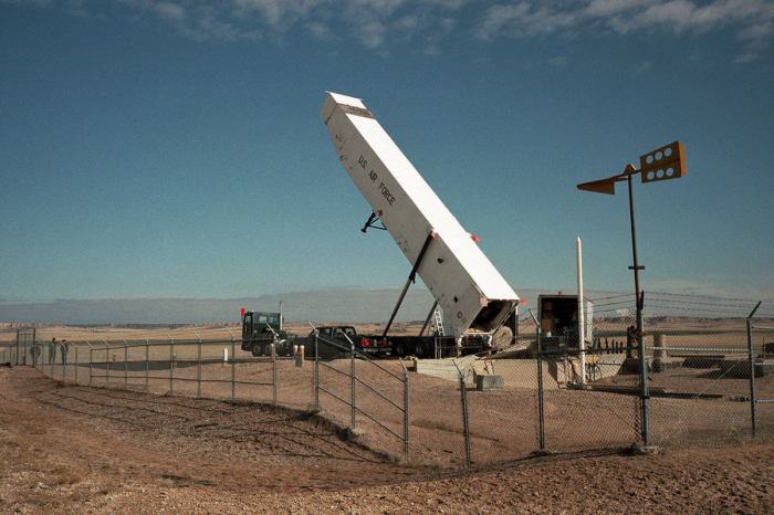 ABŞ-da "Minuteman III" qitələrarası ballistik raketi sınaqdan keçirilib
ABŞ-da "Minuteman III" qitələrarası ballistik raketi sınaqdan keçirilib