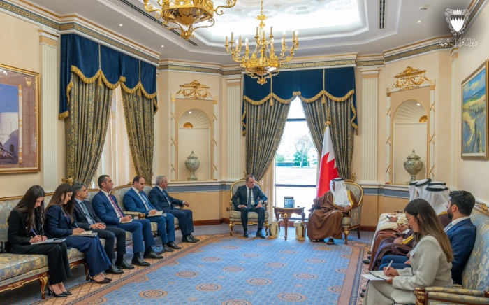 Azərbaycan Prezidentinin məktubu Bəhreyn vəliəhdinə təqdim edilib
Azərbaycan Prezidentinin məktubu Bəhreyn vəliəhdinə təqdim edilib