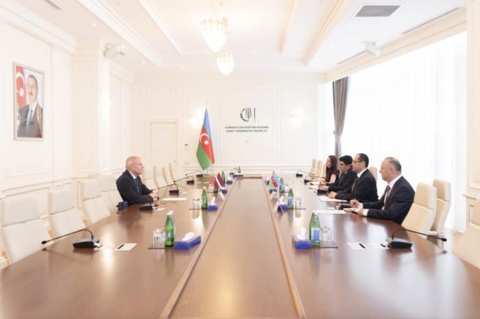 Azerbaiyán y Letonia consideran crear un grupo de trabajo conjunto en el ámbito agrícola Azerbaiyán y Letonia consideran crear un grupo de trabajo conjunto en el ámbito agrícola