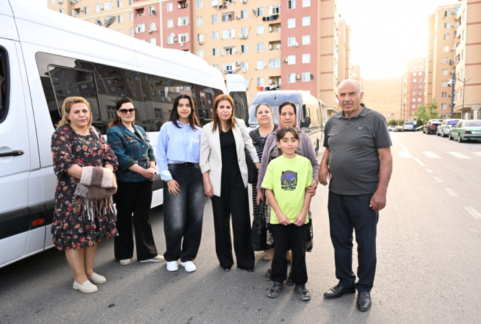   Otro grupo de familias de los desplazados forzosos se reasenta en la aldea de Beylik, distrito de Lachin  