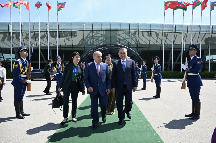   Concluye la visita del Secretario General del Comité Central del Partido Comunista de Vietnam a Azerbaiyán  