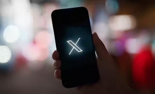 "X" sosial şəbəkəsinin işində problemlər yaranıb
"X" sosial şəbəkəsinin işində problemlər yaranıb