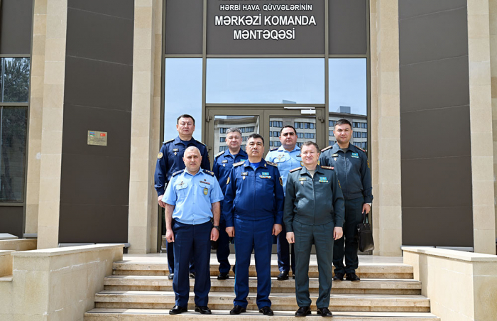 MN-də Qazaxıstan hərbçiləri ilə görüş keçirilib |    FOTOLAR   