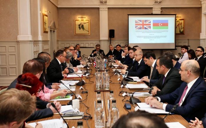   8. Treffen der zwischenstaatlichen Kommission zwischen Aserbaidschan und Großbritannien findet nächstes Jahr in Baku statt  