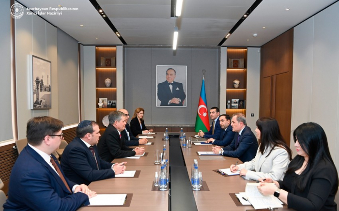 Ceyhun Bayramov ABŞ Senatının Xarici Əlaqələr Komitəsinin üzvü ilə görüşüb Ceyhun Bayramov ABŞ Senatının Xarici Əlaqələr Komitəsinin üzvü ilə görüşüb