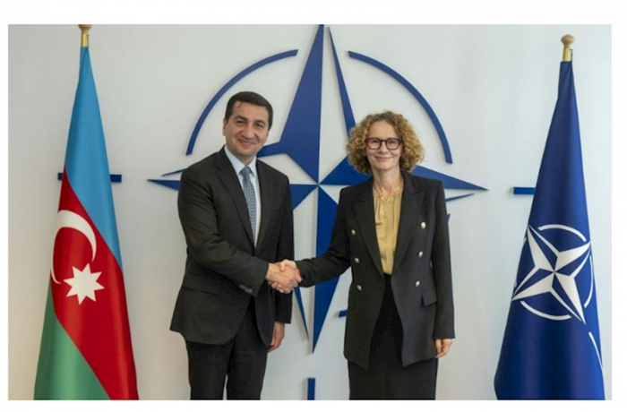  Hikmet Hadjiyev a rencontré le secrétaire général adjoint de l