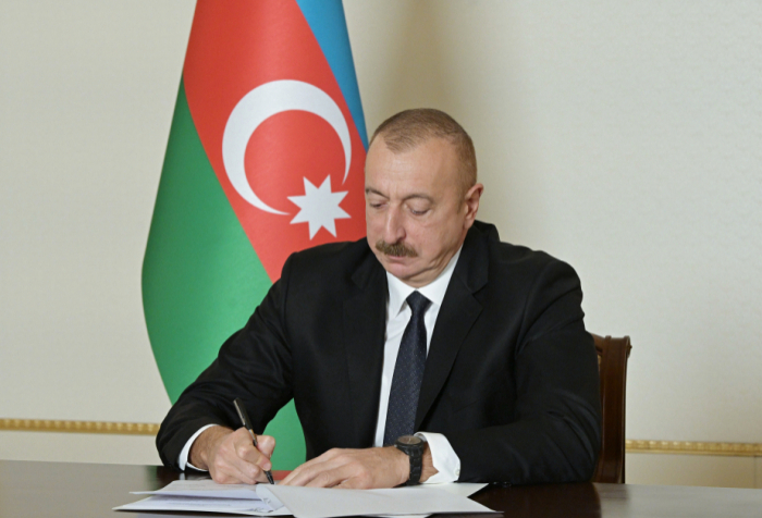   Präsident Ilham Aliyev unterzeichnet einen Gnadenbescheid für eine Gruppe von Verurteilten  