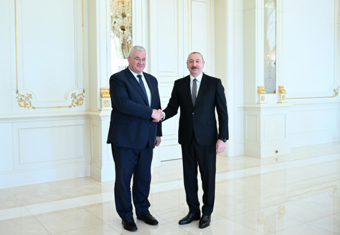   Ilham Aliyev reçoit le ministre ukrainien des Affaires étrangères  