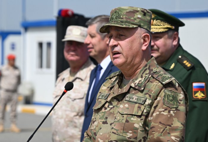 Baş Qərargah rəisi Türkiyəyə gedib