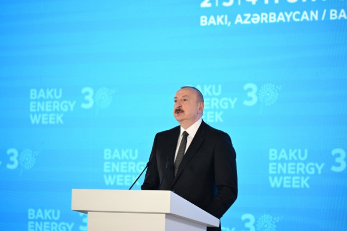       Azərbaycan Prezidenti:    Bizim yaşıl enerji gündəliyimiz çox genişdir   