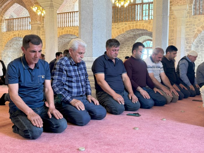   Eid al-Adha-Gebet in Schuscha verrichtet  