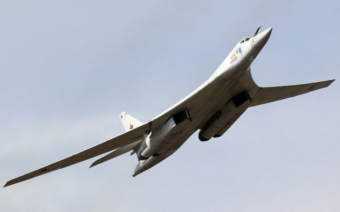   Russland verlegt sein teuerstes Flugzeug vom Ziel Ukraine weg  