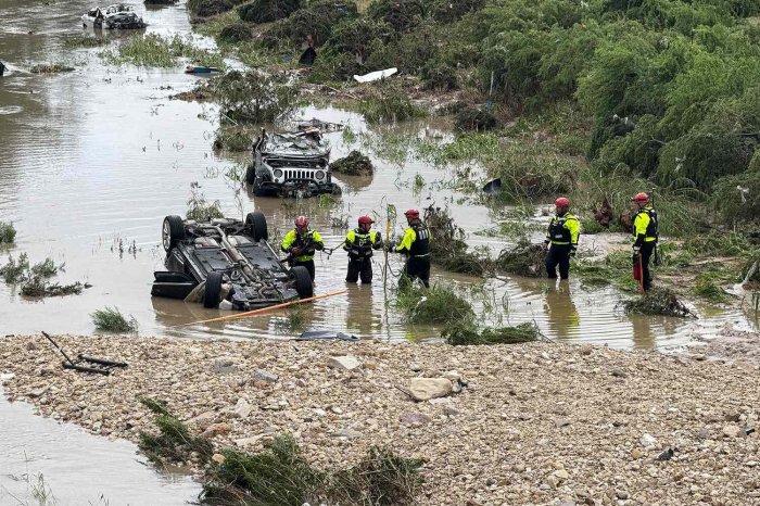 11 dead, several still missing in San Antonio floods