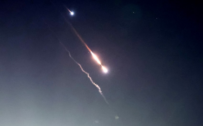  Zwei iranische Raketen treffen Jordanien und Syrien  