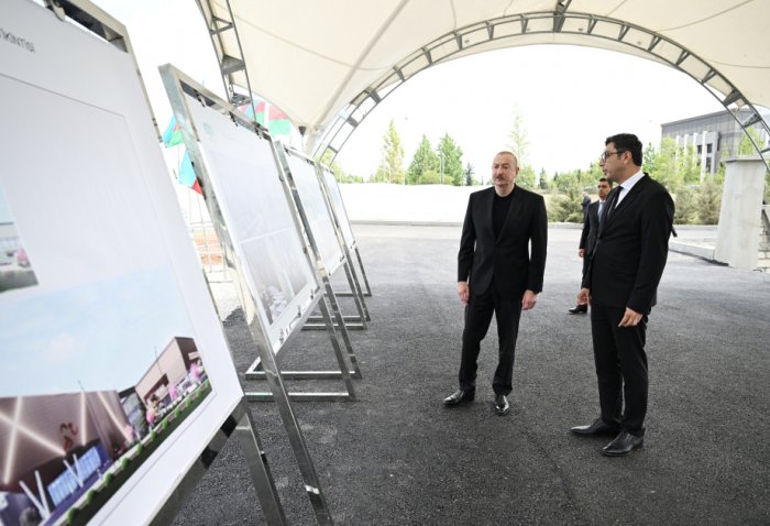   Ilham Aliyev besichtigt den Baufortschritt des Olympischen Sportkomplexes in Jewlach  